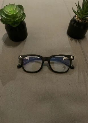 Lunette chrome heart, marque: CHROME, état: Très bon état, 10,00 €, 11,20 € Protection acheteurs incluse