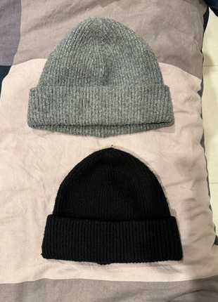 Two Basic Beanies – Grey & Black – Good Used Condition, condition: Good, size: One size, €3.00, €3.85 includes Buyer Protection