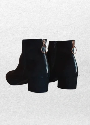 Bottines à petits talons en daim zip arrière doré, marke: IDK, zustand: Sehr gut, größe: 39, 24,99 €, 26,94 € inklusive Vinted-Käuferschutz