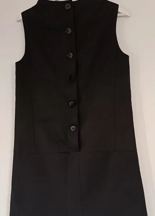 Robe Zara noire droite taille M – élégante avec boutons et poches, marque: Zara, état: Très bon état, taille: M / 38 / 10, 15,00 €, 16,45 € Protection acheteurs incluse