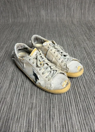 chaussure basket golden goose superstar effet déchirée / bon état / taille 41 / beige grise marron, brand: Golden Goose, condizioni: Buone, taglia: 41, €70.00, €74.20 include la Protezione acquisti
