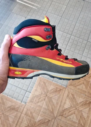 Scarponi La sportiva Gtx, brand: La Sportiva, condizioni: Ottime, taglia: 42,5, €95.00, €100.45 include la Protezione acquisti