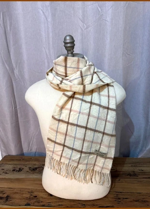 Écharpe beige burberry, marque: Burberry, état: Très bon état, 49,99 €, 53,19 € Protection acheteurs incluse
