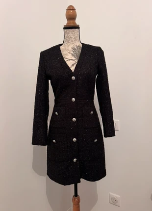 Robe Maje tweed et sequin t36, marque: Maje, état: Très bon état, taille: S / 36 / 8, 130,00 €, 137,20 € Protection acheteurs incluse