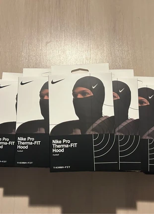 Nike ski mask, merk: Nike, staat: Nieuw zonder prijskaartje, maat: Universele maat, € 13,00, € 14,35 inclusief Kopersbescherming