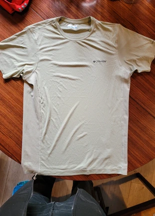 T-shirt Columbia omni freeze, marque: Columbia, état: Neuf sans étiquette, taille: M, 7,00 €, 8,05 € Protection acheteurs incluse