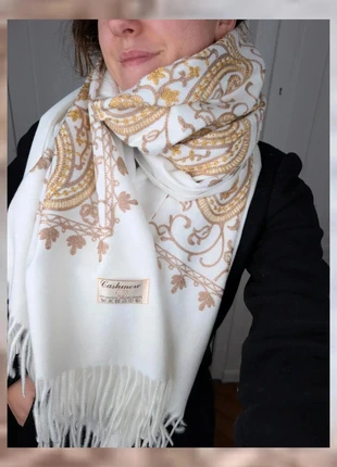Écharpe blanche a broderies dorée orientales (cachemire), neuve #OrBlanc, brand: Cashmere, condition: New with tags, €24.90, €26.85 includes Buyer Protection Pro