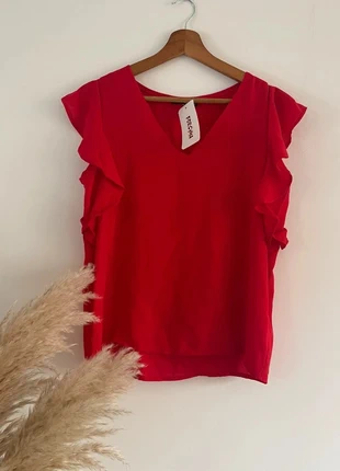 T-shirt rouge fluide neuf avec étiquette – manches à froufrous, taille unique, merk: Made In Italy, staat: Nieuw met prijskaartje, maat: Universele maat, € 10,00, € 11,20 inclusief Kopersbescherming