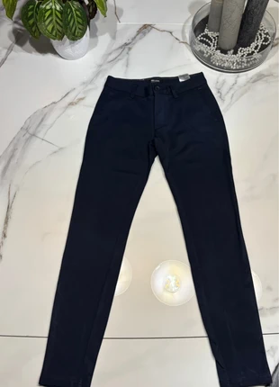 Pantalon Chino Only & Sons Bleu Marine - Coupe Ajustée - Taille W28 L32, brand: ONLY & SONS, condizioni: Ottime, taglia: IT 38 | W28, €5.00, €5.95 include la Protezione acquisti