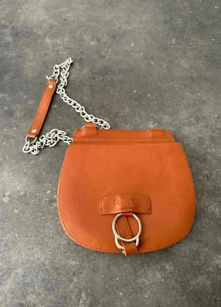 Sac Bandoulière Kaporal Cuir Camel Chaîne Argentée Demi-Lun, marca: Kaporal, estado: Muito bom, €19.00, €20.65 inclui Proteção do Comprador