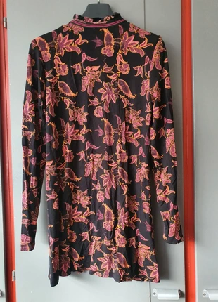 Zwarte jurk/tuniek met roze-oranje bloemenprint Yest maat 40, marca: yest, estado: Bom, tamanho: L / 40 / 12, €22.00, €23.80 inclui Proteção do Comprador