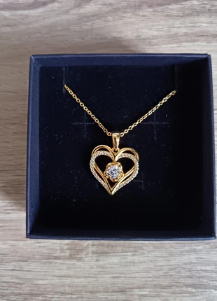 Collier femme double cœur or certi de cristal avec pierre zircon en son cœur, avec son coffret, estado: Nuevo sin etiquetas, 20,00 €, 21,70 € Protección al comprador incluida