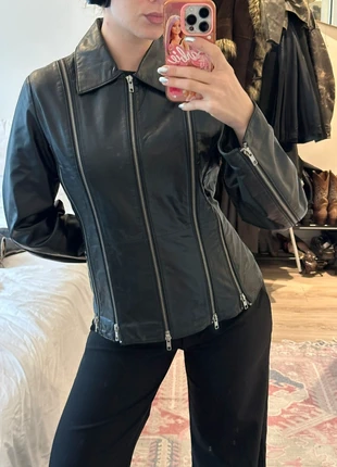 Leather jacket with zippers, merk: Vintage, staat: Heel goed, maat: M / 38 / 10, € 60,00, € 63,70 inclusief Kopersbescherming