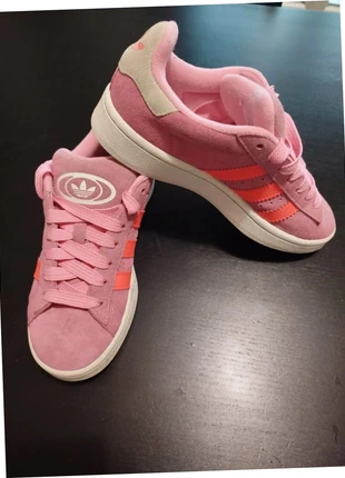 Basket campus adidas rose | Taille 37.5 | Made in Vietnam, marque: adidas, état: Très bon état, taille: 37.5, 45,00 €, 47,95 € Protection acheteurs incluse