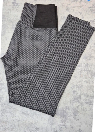 Leggings Femme - sport - fitness - taille 42/XL - comme neuf, brand: Daysie, condizioni: Ottime, taglia: XL / IT 46 / EU 42, €12.90, €14.25 include la Protezione acquisti