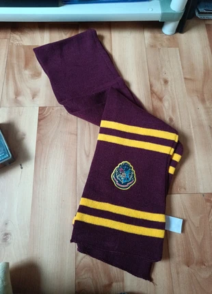 Écharpe poudlard, marca: Harry Potter, estado: Muito bom, €2.00, €2.80 inclui Proteção do Comprador