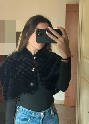 coprispalle in pelliccia nero, brand: Miss Miss by Valentina, condizioni: Ottime, taglia: S / IT 40 / EU 36, €9.00, €10.15 include la Protezione acquisti