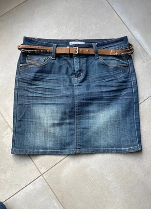 Jupe jean Bonobo, marque: Bonobo, état: Très bon état, taille: L / 40 / 12, 4,00 €, 4,90 € Protection acheteurs incluse