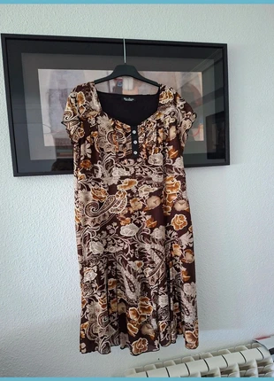 Bonito vestido estampado floral 💃💃, marque: Boutique De La Femme, état: Neuf sans étiquette, taille: XXXL / 46 / 18, 15,00 €, 16,45 € Protection acheteurs incluse