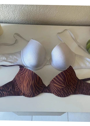 Lot 2 soutiens-gorge, marque: Undiz, état: Très bon état, taille: 85B, 1,00 €, 1,75 € Protection acheteurs incluse
