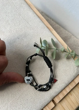 Joli bracelet cordon noir Guess – ajustable, brand: GUESS, condition: Very good, €21.00, €22.75 includes Buyer Protection