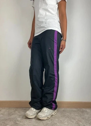 Jogging large Nike vintage nrg trackpant baggy track pant large femme, marque: Nike, état: Très bon état, taille: S / 36 / 8, 20,00 €, 21,70 € Protection acheteurs incluse