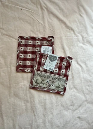 Set di 2 presine decorative con fantasia natalizia. By, état: Neuf avec étiquette, 5,00 €, 5,95 € Protection acheteurs incluse