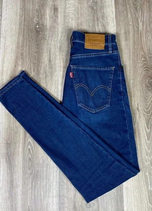 Jean levi’s femme mile high super skinny premium W24 L28 - Marine - 32, marke: Levi's, zustand: Sehr gut, größe: XXS / 32 / 4, 20,00 €, 21,70 € inklusive Vinted-Käuferschutz