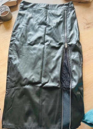 Jupe en similicuir - taille 38/M - Shein - Neuf, marque: Shein, état: Neuf sans étiquette, taille: M / 38 / 10, 5,99 €, 6,99 € Protection acheteurs incluse