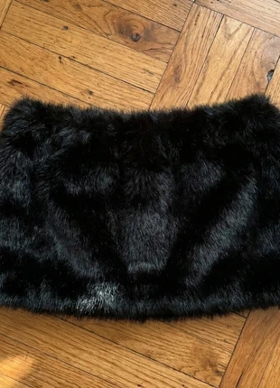 Mini jupe en fausse fourrure, marque: Boutique Parisienne, état: Très bon état, taille: M / 38 / 10, 29,90 €, 32,10 € Protection acheteurs incluse