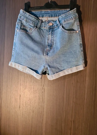 Short jean Shien, brand: Shein, condition: Good, size: S / 36 / 8, €2.00, €2.80 includes Buyer Protection