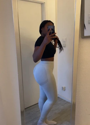 Legging de sport gris pâle taille M, condizioni: Ottime, taglia: M / IT 42 / EU 38, €9.00, €10.15 include la Protezione acquisti