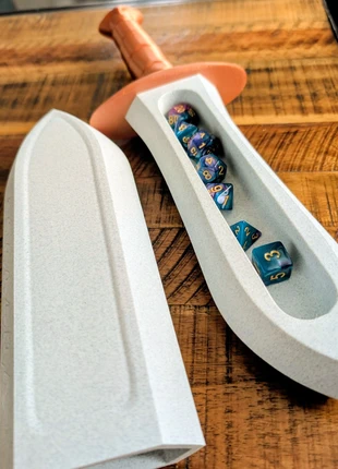 L'Épée du Destin : Rangement de Dés 3D Unique ! 🎲, brand: RECREAJU, condition: New with tags, €26.90, €28.95 includes Buyer Protection Pro