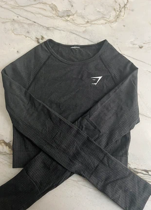 Haut de sport manches longues Gymshark, brand: Gymshark, condition: Very good, size: S / 36 / 8, €15.00, €16.45 includes Buyer Protection