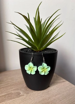 Pendantes fleur verte, marque: Fashion Jewelry, état: Très bon état, 2,00 €, 2,80 € Protection acheteurs incluse