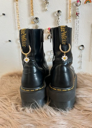 Charms marguerites pour Dr Martens, marque: docs things, état: Très bon état, 10,99 €, 12,24 € Protection acheteurs (Pro) incluse