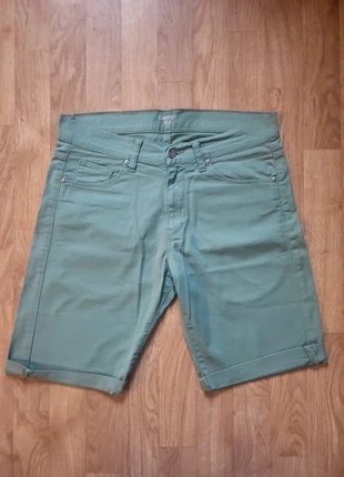 Short chino Carhartt vert taille w27, merk: Carhartt, staat: Heel goed, maat: W27 | FR 36, € 12,00, € 13,30 inclusief Kopersbescherming