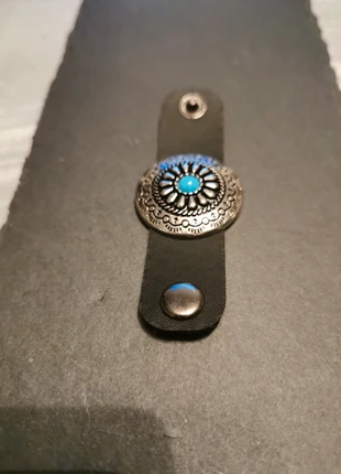 Attache foulard western country, marque: Western, état: Très bon état, 6,00 €, 7,00 € Protection acheteurs (Pro) incluse