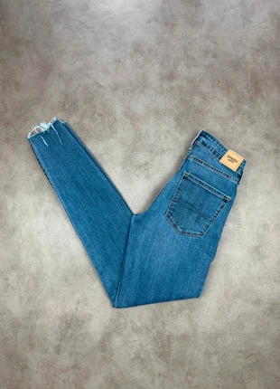 Jean Levis Femme Bleu Mid rise Skinny Taille mi haute FR32 #C001 - 95, marke: Levi's, zustand: Sehr gut, größe: XXS / 32 / 4, 14,00 €, 15,40 € inklusive Vinted-Käuferschutz