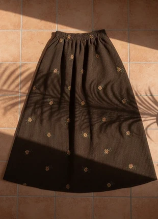 Jupe midi marron fleurie évasée – taille S – style bohème vintage chic, marque: Lioria, état: Très bon état, taille: S / 36 / 8, 44,99 €, 47,94 € Protection acheteurs (Pro) incluse