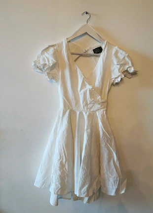 Robe patineuse, marque: Parallel lines, état: Très bon état, taille: M / 38 / 10, 10,00 €, 11,20 € Protection acheteurs incluse