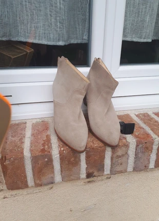 Bottines façon daim beige, brand: Bocage, condition: New without tags, size: 38, €2.00, €2.80 includes Buyer Protection