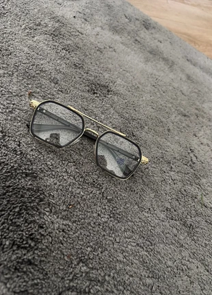 Sier bril, staat: Heel goed, € 2,00, € 2,80 inclusief Kopersbescherming