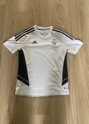 Maillot d’entraînement du real Madrid officiel, marque: Intersport, état: Très bon état, taille: Autre, 28,00 €, 30,10 € Protection acheteurs incluse