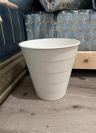 Un jolie pot de fleurs, marque: Amazon, état: Bon état, 5,00 €, 5,95 € Protection acheteurs incluse