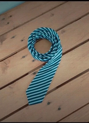 🪴 Belle cravate rayée noir et blanc 🪴, staat: Heel goed, € 3,74, € 4,63 inclusief Kopersbescherming