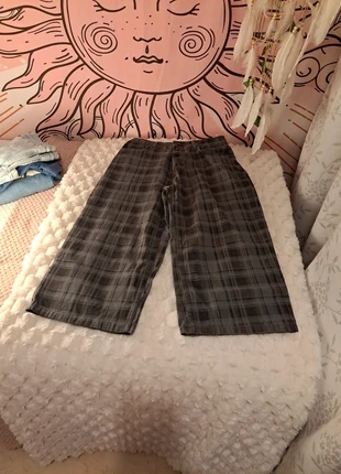 jorts dark academia goth, marque: Bershka, état: Très bon état, taille: M / 38 / 10, 3,50 €, 4,38 € Protection acheteurs incluse