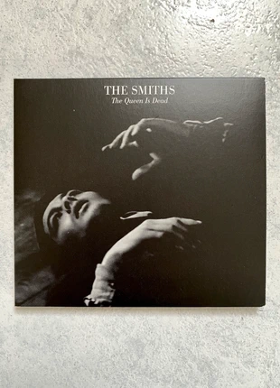 The Smiths - The Queen Is Dead (2 CD), état: Neuf sans étiquette, 15,00 €, 16,45 € Protection acheteurs incluse