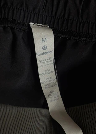 Jogging kaki – taille 38 / M - lululemon, brand: Lululemon, condizioni: Discrete, taglia: M / IT 42 / EU 38, €10.00, €11.20 include la Protezione acquisti