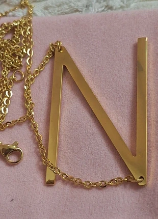 Collier lettre N doré acier inoxydable, zustand: Neu, 10,00 €, 11,20 € inklusive Vinted-Käuferschutz